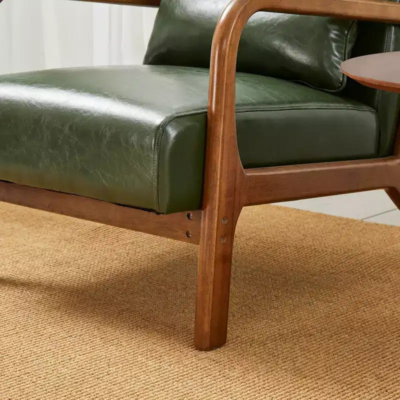 Fauteuil d'appoint en similicuir style Mid-Century Modern avec cadre en bois d'hévéa couleur noyer