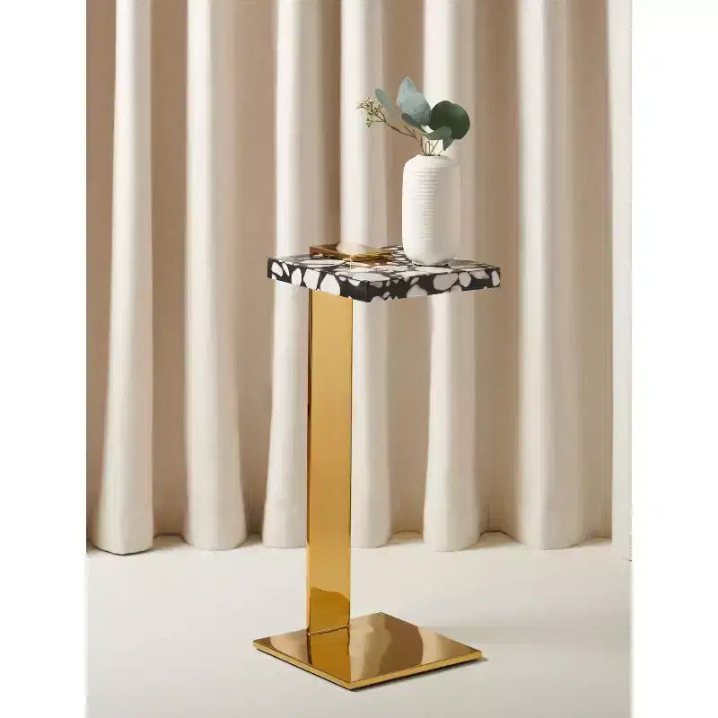Table d'appoint en acrylique