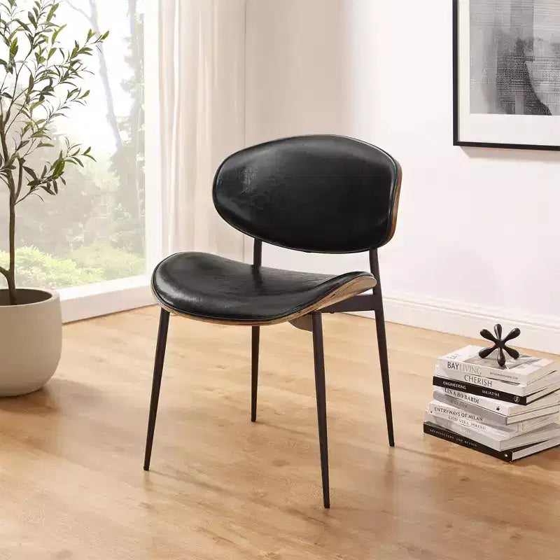 Chaise de salle à manger moderne en peuplier tapissé et en similicuir