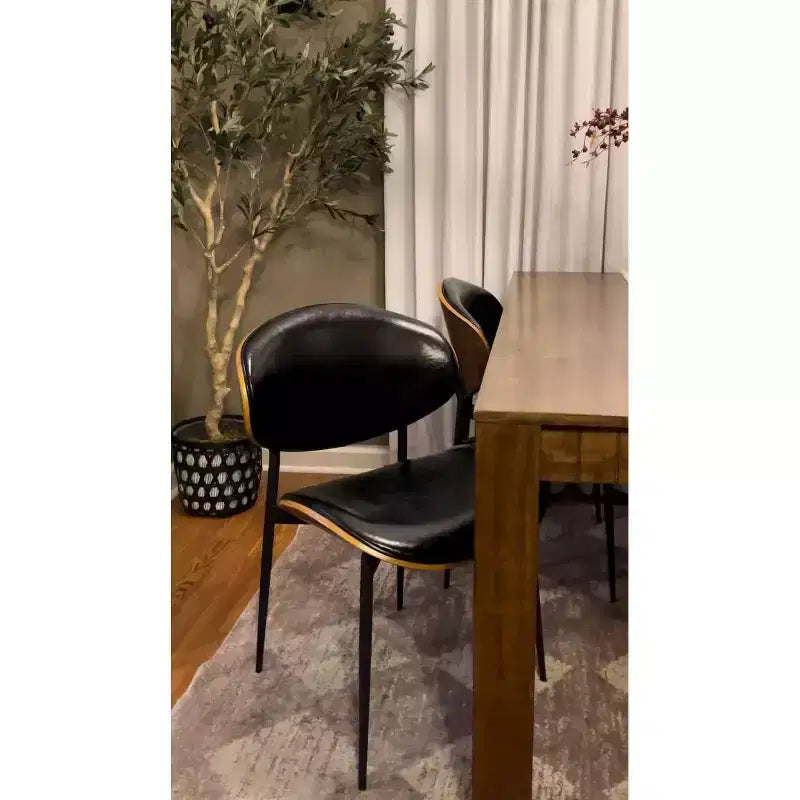 Chaise de salle à manger moderne en peuplier tapissé et en similicuir