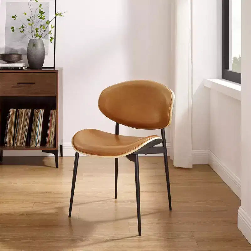 Chaise de salle à manger moderne en peuplier tapissé et en similicuir